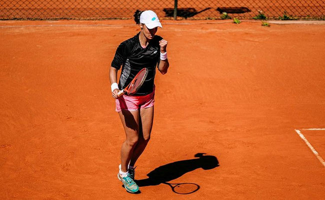 Калініна стартувала з перемоги в Анталії та зіграє із Завацькою