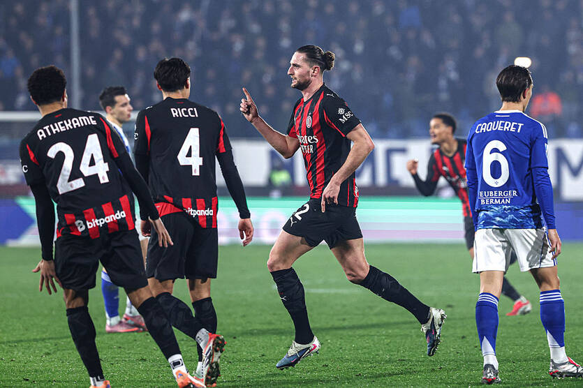 Дубль Рабйо приніс Мілану виїзну перемогу над Комо