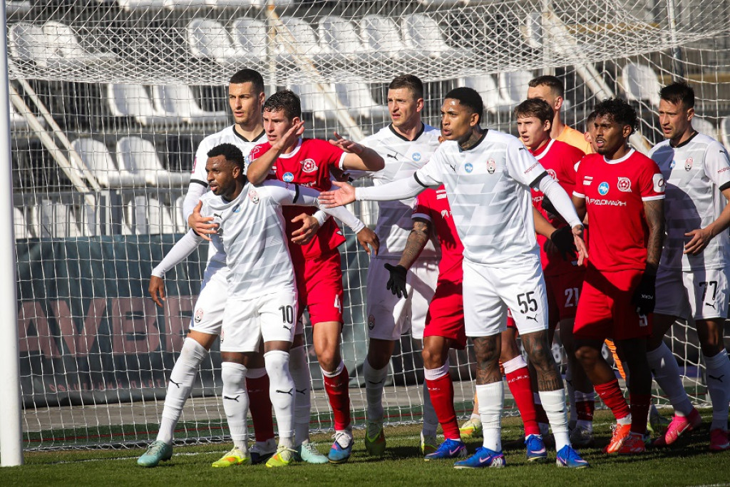 Кривбасс обыграл Зарю и продлил серию без поражений