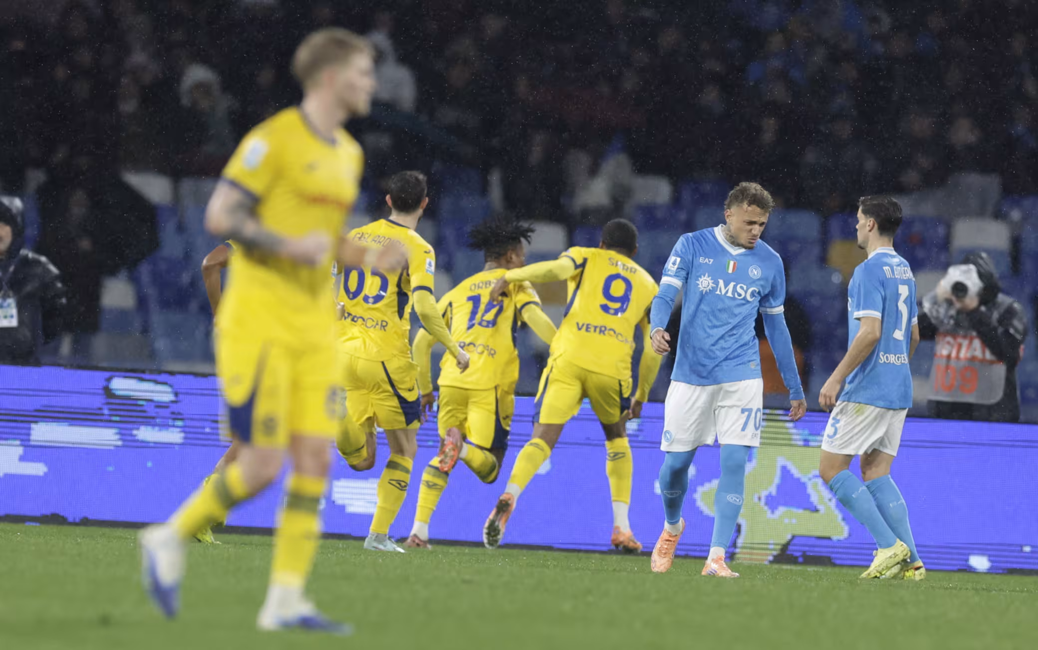 Наполі врятував нічию з Вероною, але втратив важливі очки у Серії А