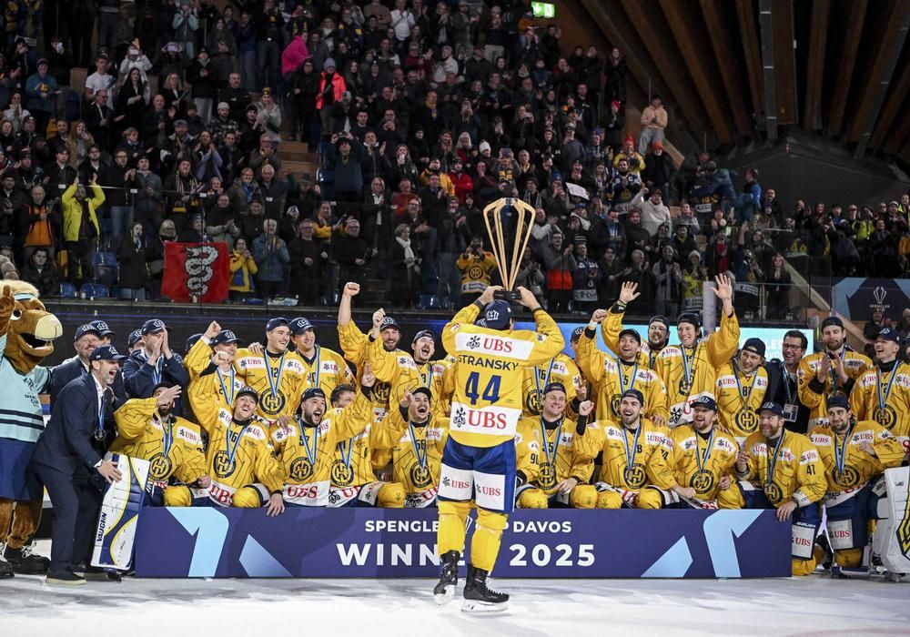 Давос обіграв студентів з Північної Америки та виграв 97-й Кубок Шпенглера