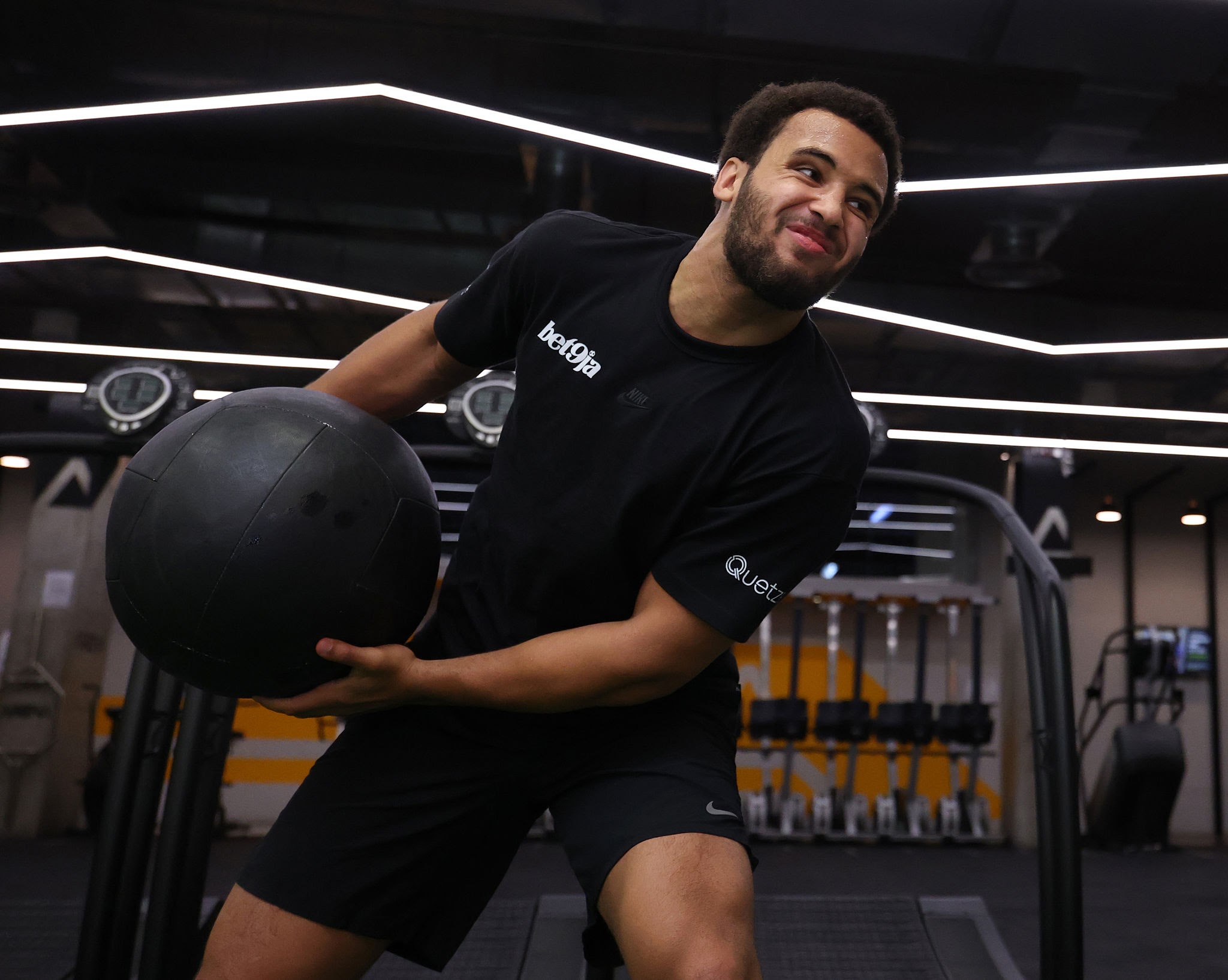 Ітаума висловився про титульний бій Усика з Верховеном