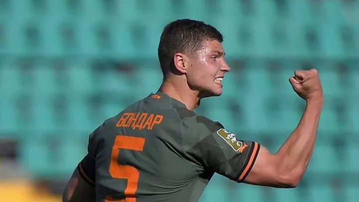 Бондарь забил победный гол в день рождения и вывел Шахтер в лидеры