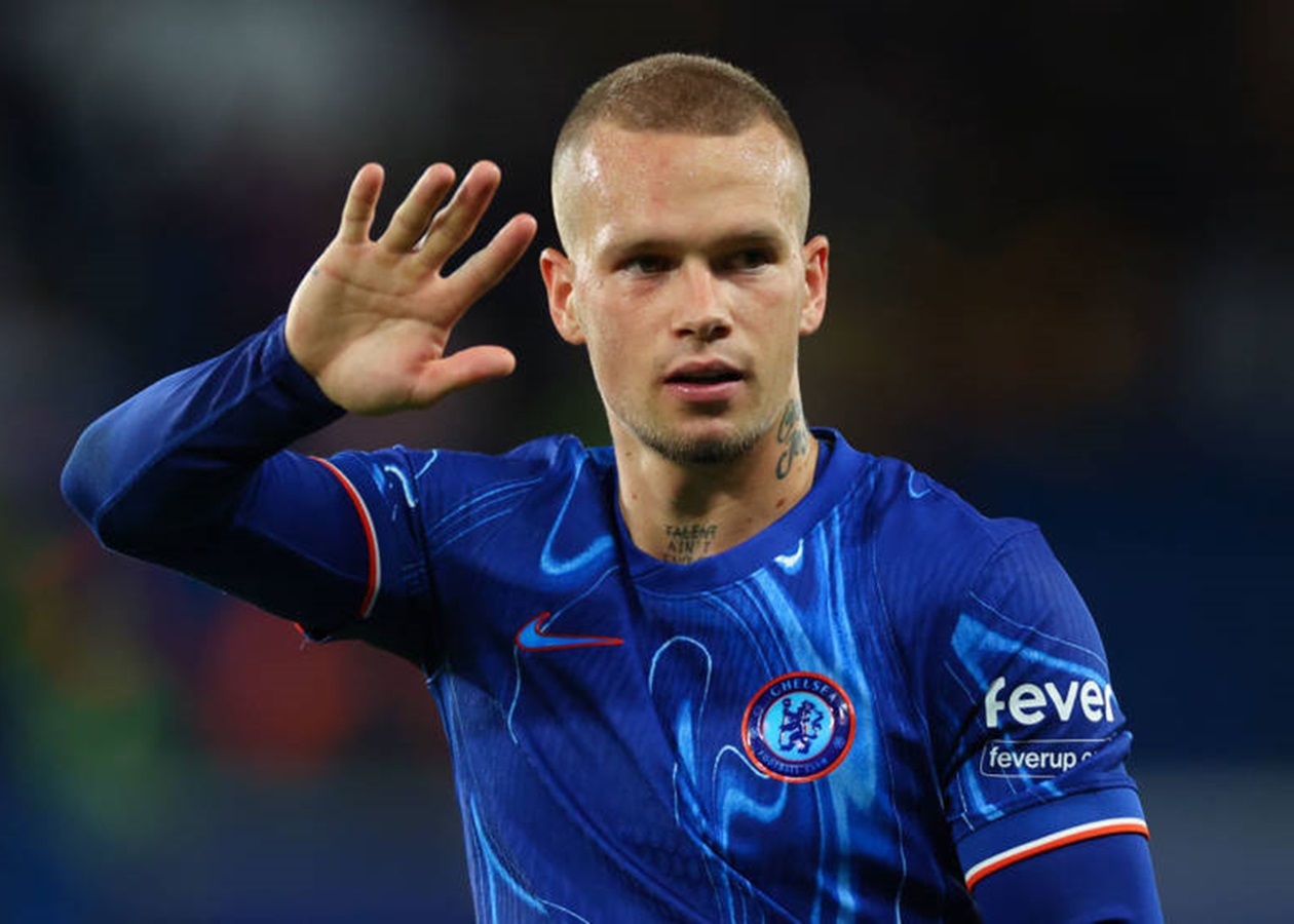 Михаил Мудрик обновил контракт с Челси