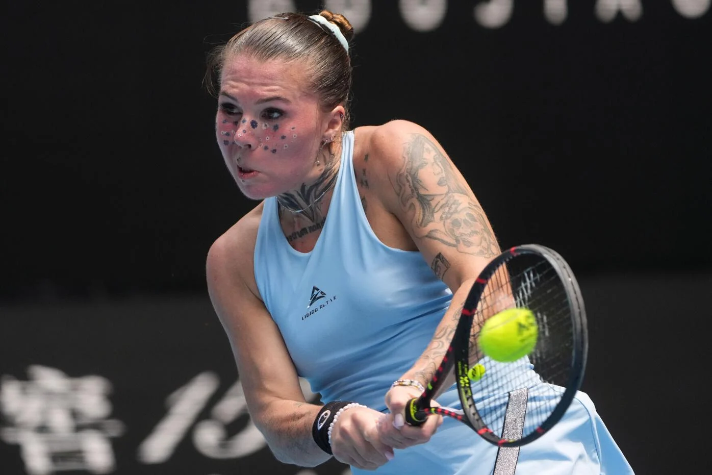 Олейникова проиграла действующей чемпионке Australian Open в первом круге