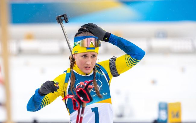 Меркушина выиграла золото масстарта на юниорском чемпионате мира по биатлону