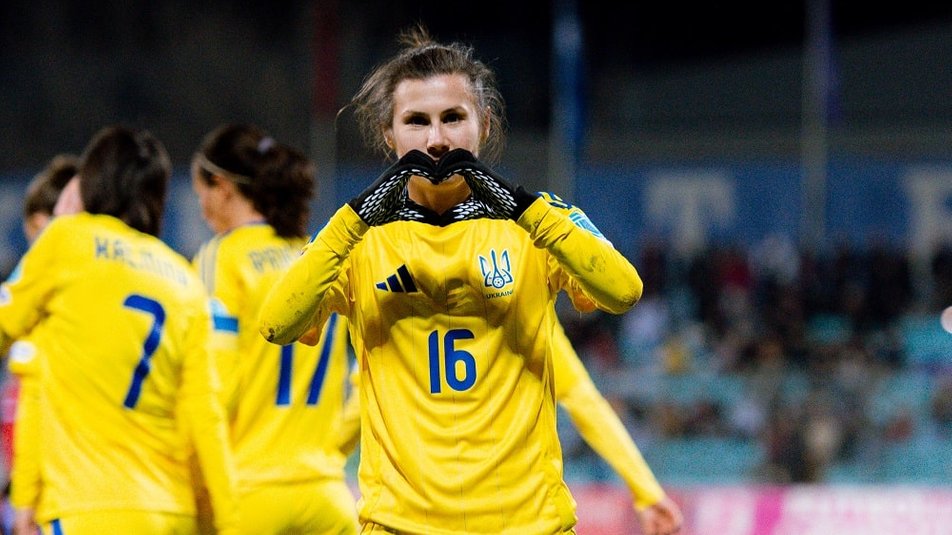 Козлова порвала кресты в матче с Англией: форвард сборной Украины выбыла надолго