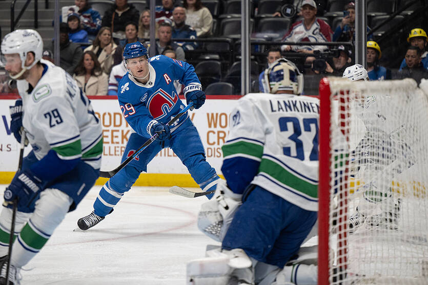 Перестрелка в Ванкувере и победа Кингз в овертайме: результаты матчей НХЛ