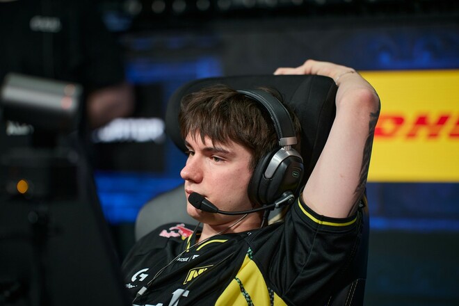 HLTV оновив світовий рейтинг CS2: NAVI залишилася в топ-10, B8 – 16-та