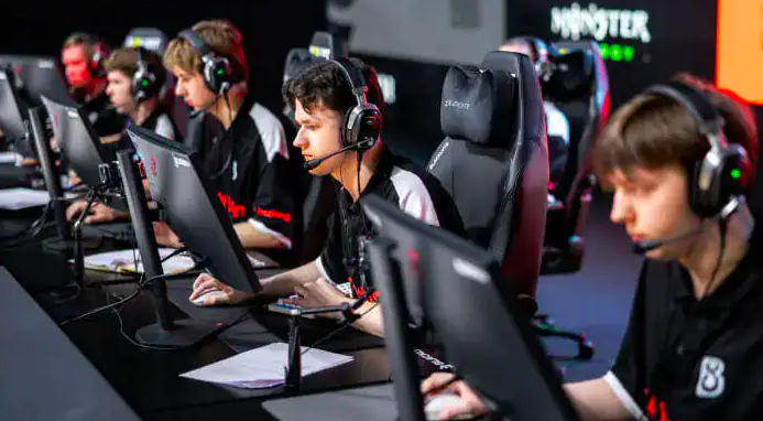 B8 здобули першу перемогу на Major: камбек на Ancient та успіх «r1nkle» з NiP