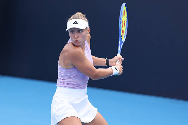 Стародубцева вилетіла з турніру в Пекіні та залишить топ-100 світового рейтингу