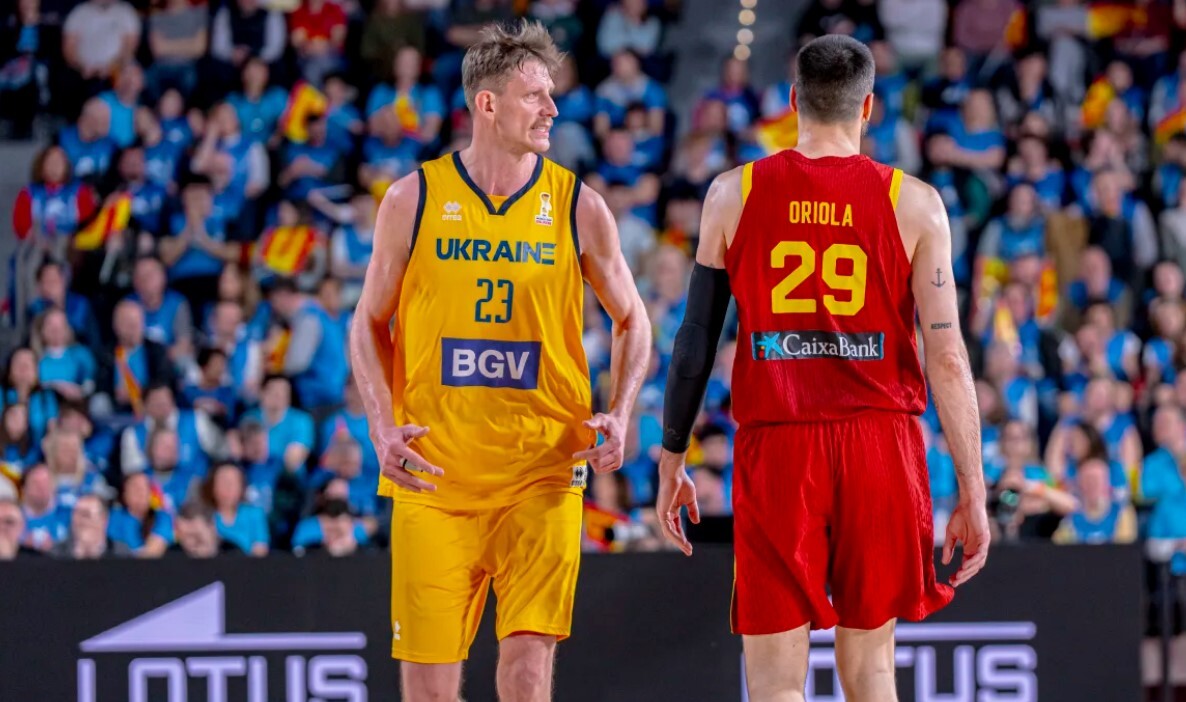 Артем Пустовой завершил карьеру в сборной Украины