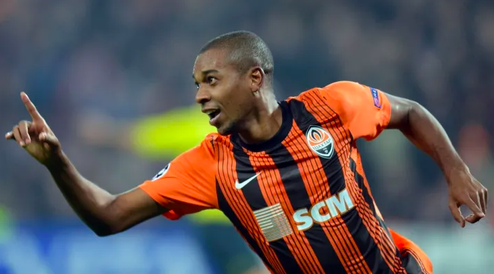 Фернандиньо объявил о завершении карьеры: эксигрец Шахтера и Манчестер Сити подытожил свой путь