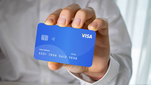 Cosmolot відновило підтримку карток VISA