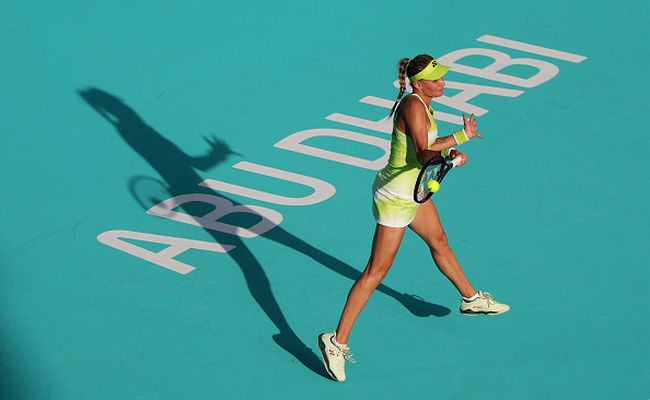 Ястремская выбыла из турнира в Абу-Даби, уступив второй сеяной Александровой