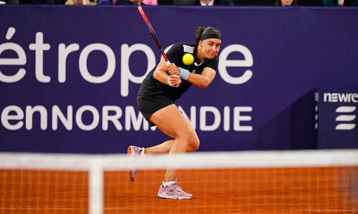 Калинина завершила выступления на турнире WTA 1000 в Мадриде после поражения от Осаки