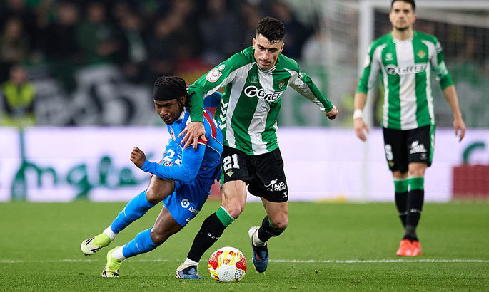 Атлетико уничтожил Бетис в Севилье и вышел в полуфинал Кубка Короля