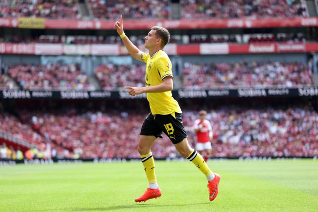 Боруссія Дортмунд перемогла Арсенал у результативному матчі Emirates Cup