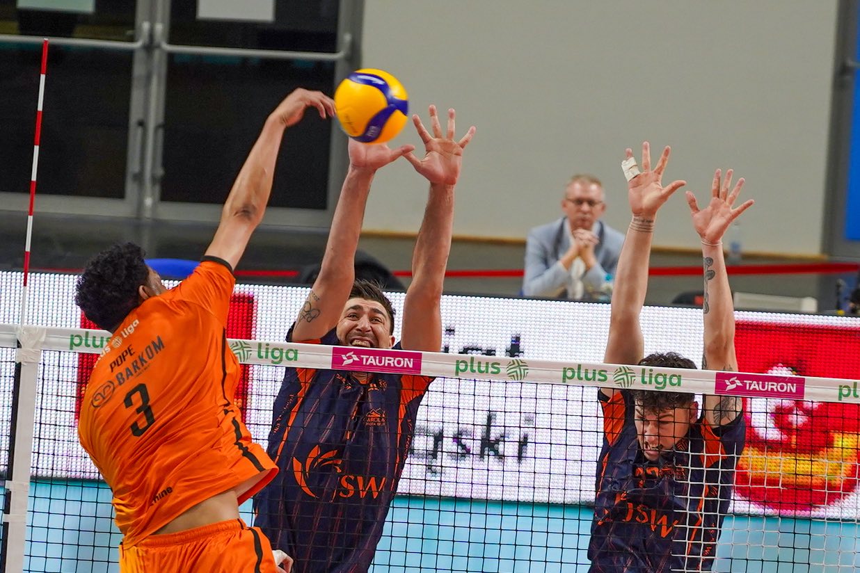 Барком-Кажани програли Жешуву та продовжили серію поразок у Плюс-лізі