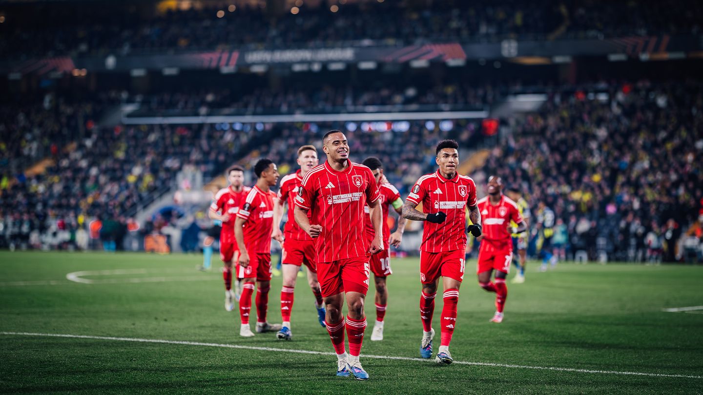 Ноттингем Форест разгромил Фенербахче, Сельта выиграла в Греции: итоги 1/16 финала Лиги Европы