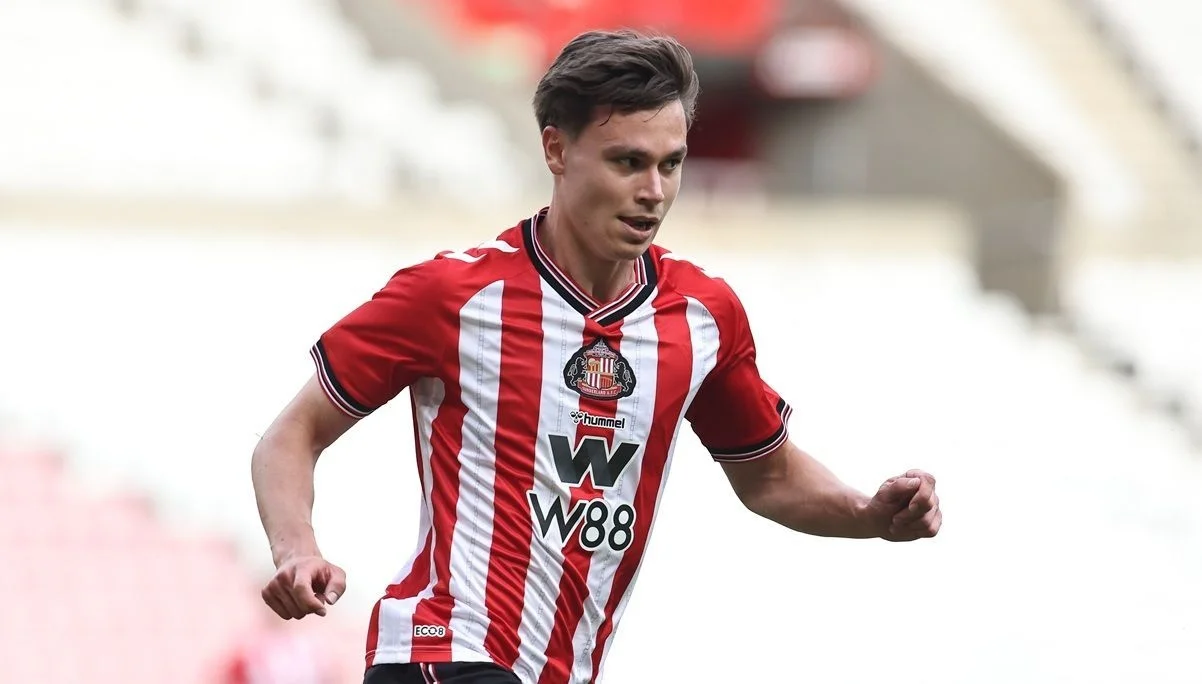 Тутєров зацікавив клуби Європи після оренди в Англії