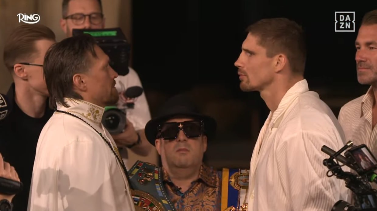 Усик і Верховен провели напружену битву поглядів перед чемпіонським боєм у Єгипті