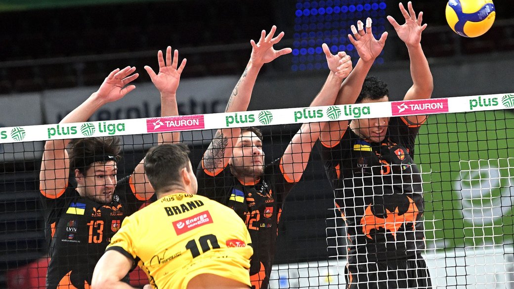 Барком-Кажани стартували в Плюс-лізі поразкою на тай-брейку