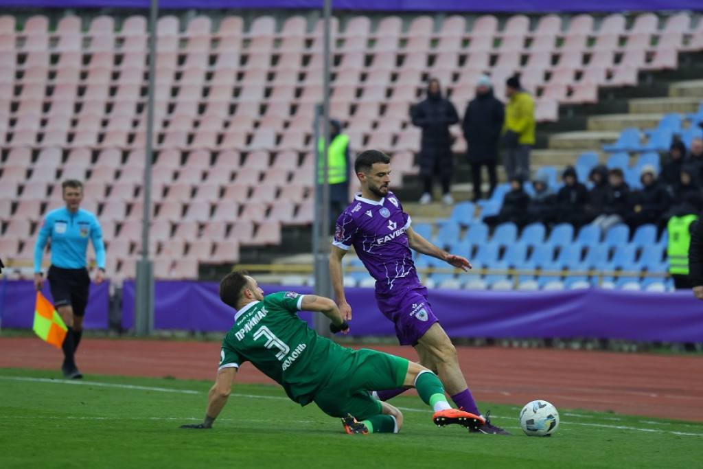 ЛНЗ уверенно разгромил Оболонь 3:0 и продлил победную серию в УПЛ