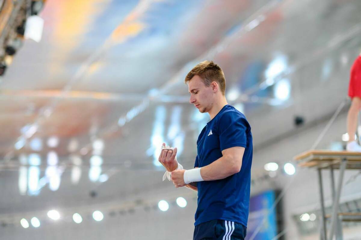 World Gymnastics позволила России и Белоруссии выступать под собственными флагами
