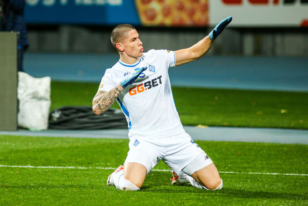 Динамо разгромило Зриньски и одержало первую победу в Лиге конференций