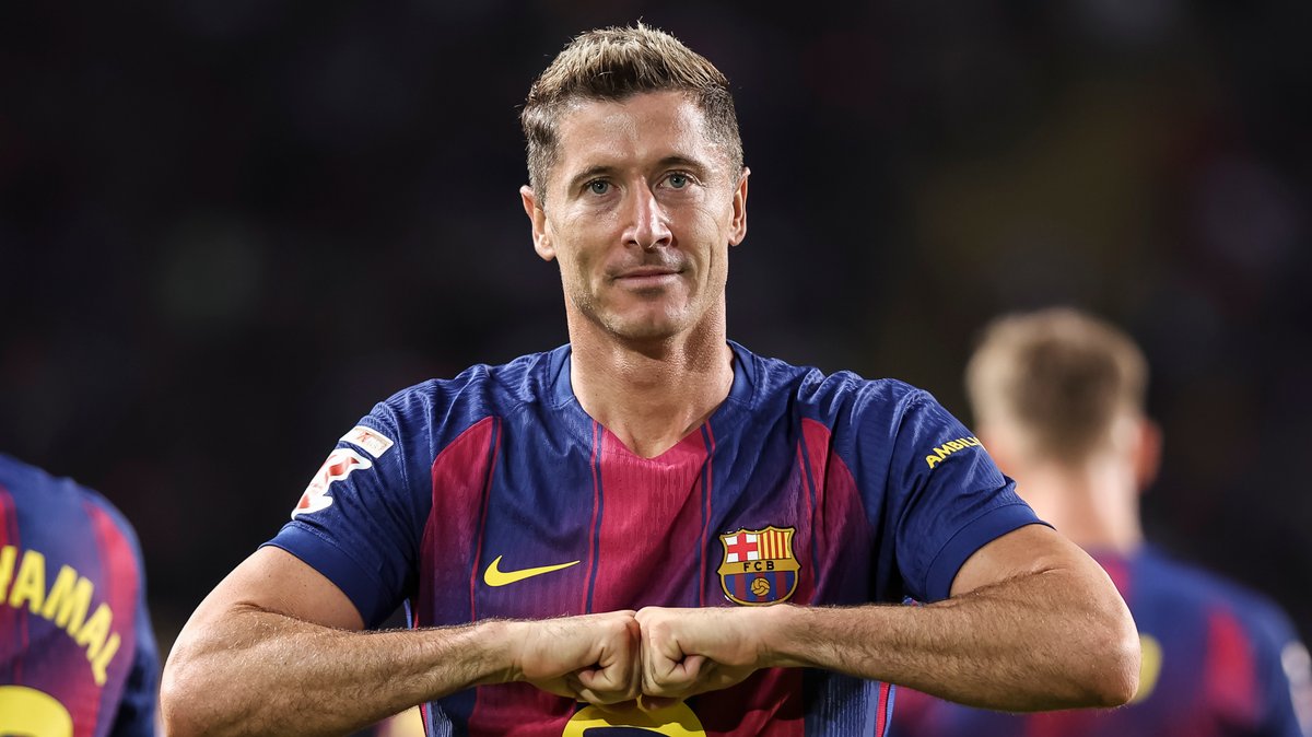 Милан нацелился на Левандовского: форвард может уйти из Барселоны летом