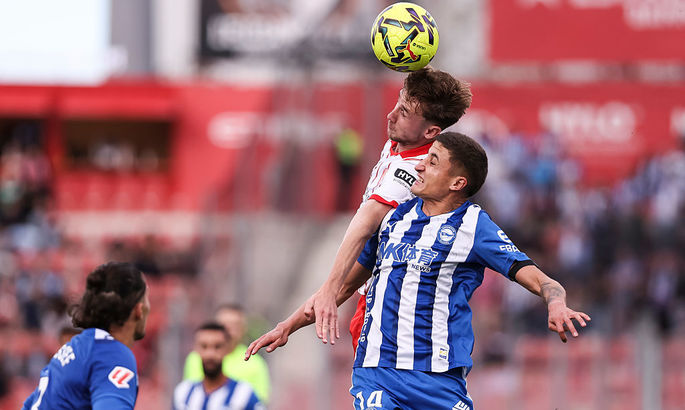 Жирона сыграла вничью с Алавесом: голы Ваната и Цыганкова не принесли победы