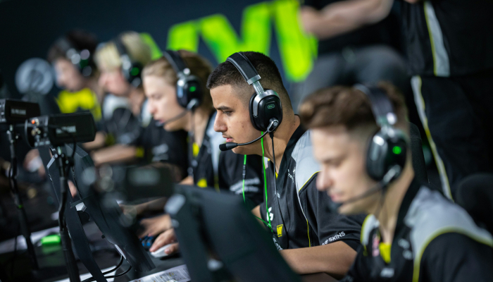 NAVI вийшли до плей-оф Thunderpick World Championship 2025 після камбеку проти Aurora