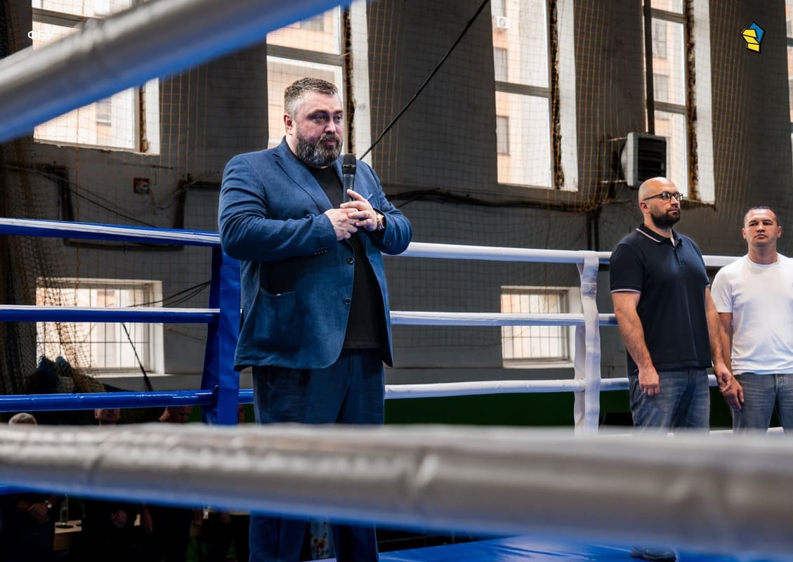 Федерация бокса Украины выступила против возвращения россиян под флагом в турниры World Boxing