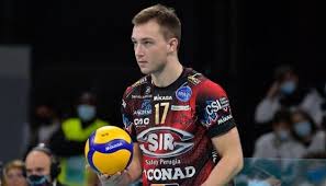 Визначилися півфінальні пари волейбольної Ліги чемпіонів: битва українців за фінал