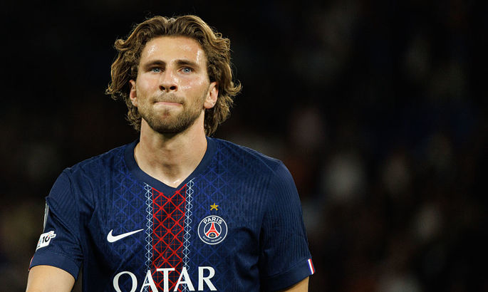 Забарний потрапив до заявки ПСЖ на матч Супекрубка Франції з Марселем