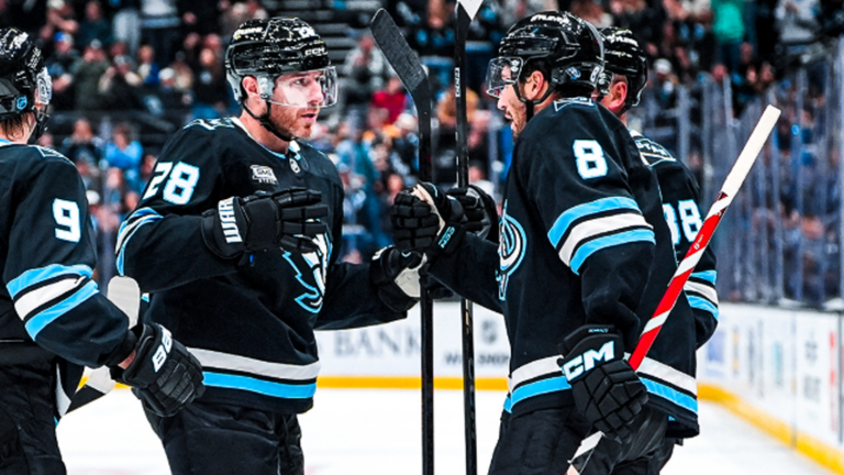 Ванкувер здолав Вашингтон, а Чикаго здобув драматичну перемогу над Анахаймом в овертаймі