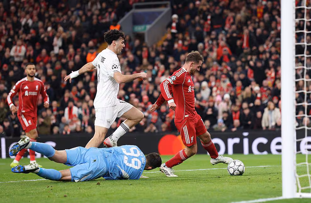 Ливерпуль разгромил Карабах в заключительном туре Лиги чемпионов