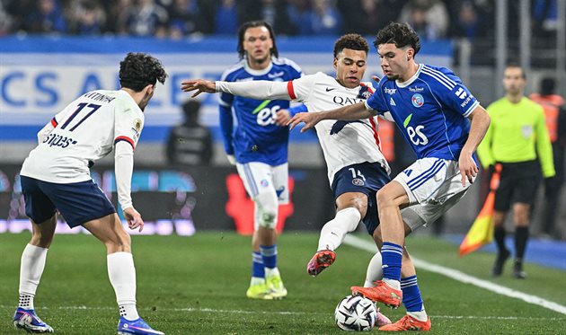 ПСЖ выстоял в меньшинстве и одолел Страсбур в 20-м туре Лиги 1