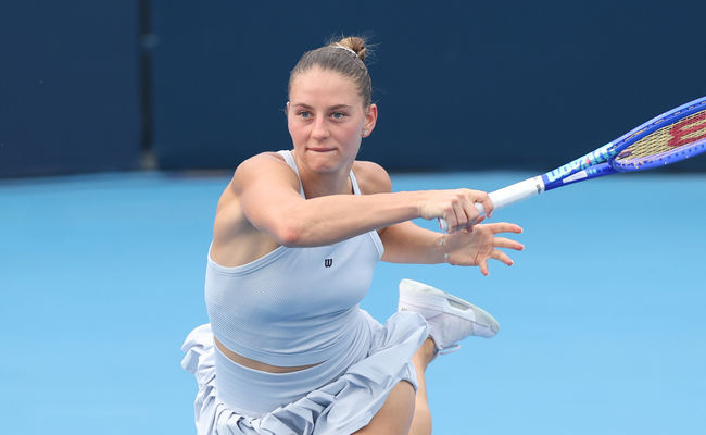 Костюк не змогла подолати перше коло турніру в Ухані, поступившись Муховій