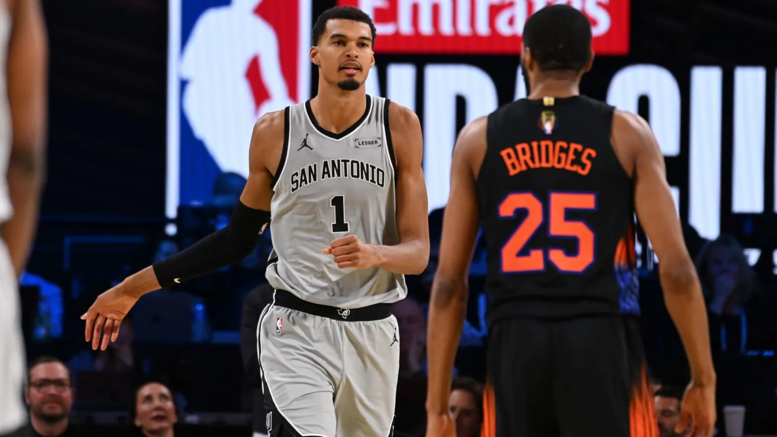 Нью-Йорк Никс с камбеком в финале завоевали Кубок НБА