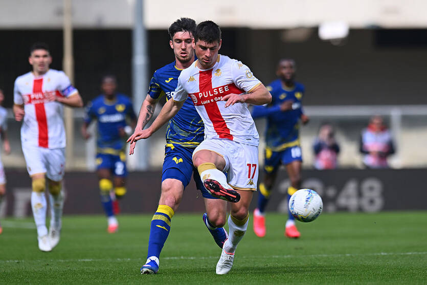 Дженоа хочет продлить контракт с Малиновским