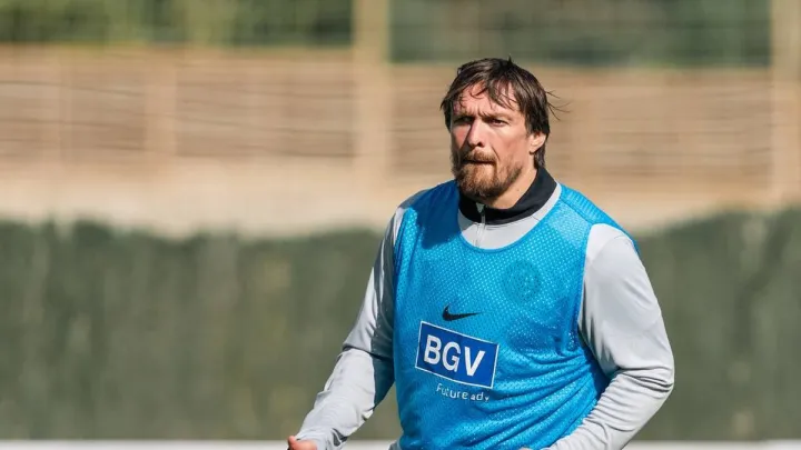 Полесье обыграло Ванкувер в спарринге в Испании: голы Назаренко и Гуцуляка, на поле появился Усик