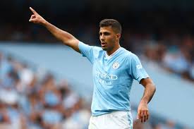 Манчестер Сити хочет продлить контракт с Родри на фоне интереса Реала