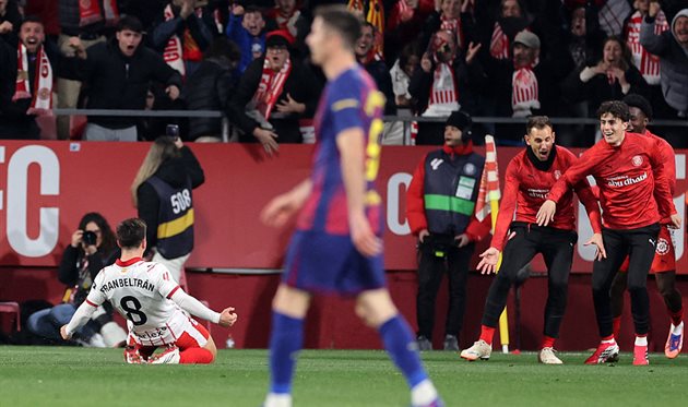 Жирона совершила камбек и одолела Барселону в каталонском дерби