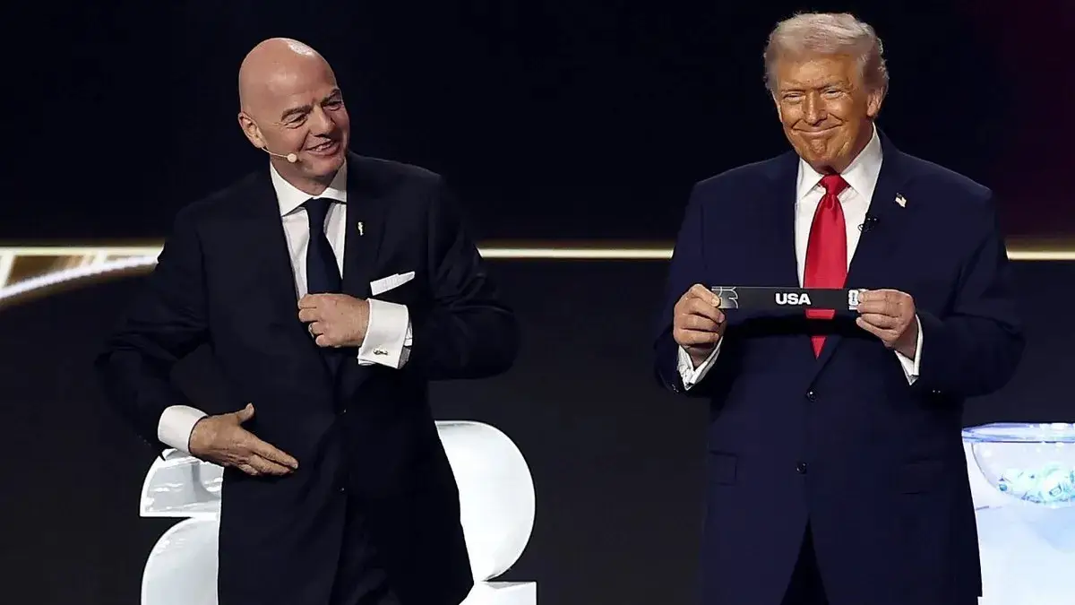 Инфантино заявил, что вручит трофей чемпионам мира вместе с Трампом