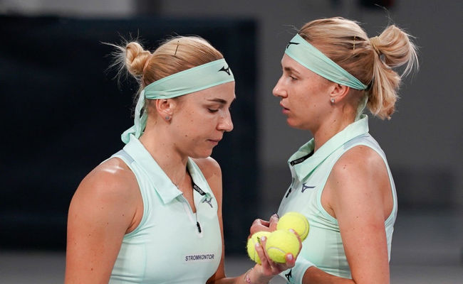 Стало відомо, з ким на старті турніру WTA 500 в Австралії зіграють сестри Кіченок