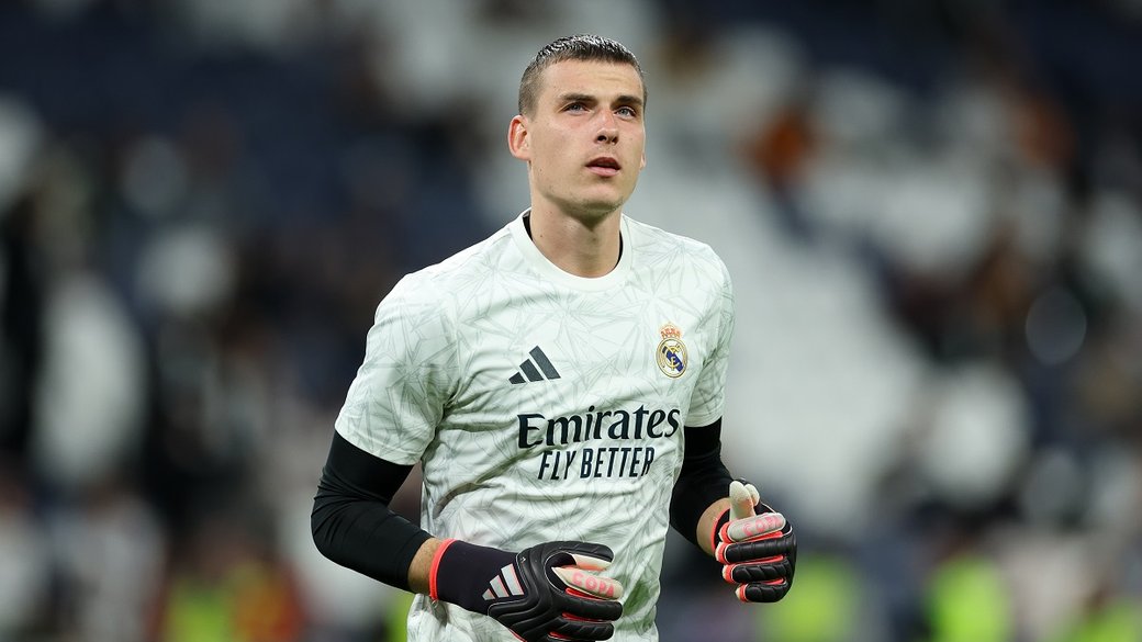 Тоттенхэм может приобрести нового вратаря в январе, один из кандидатов – Андрей Лунин