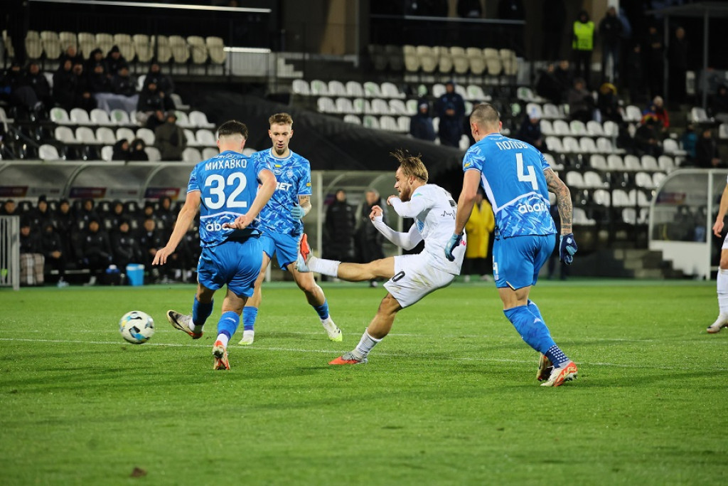 Колос победил Динамо 2:1 и нанес киевлянам историческое третье поражение подряд в чемпионате