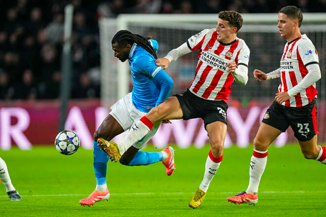 ПСВ с шестью голами разгромил Наполи